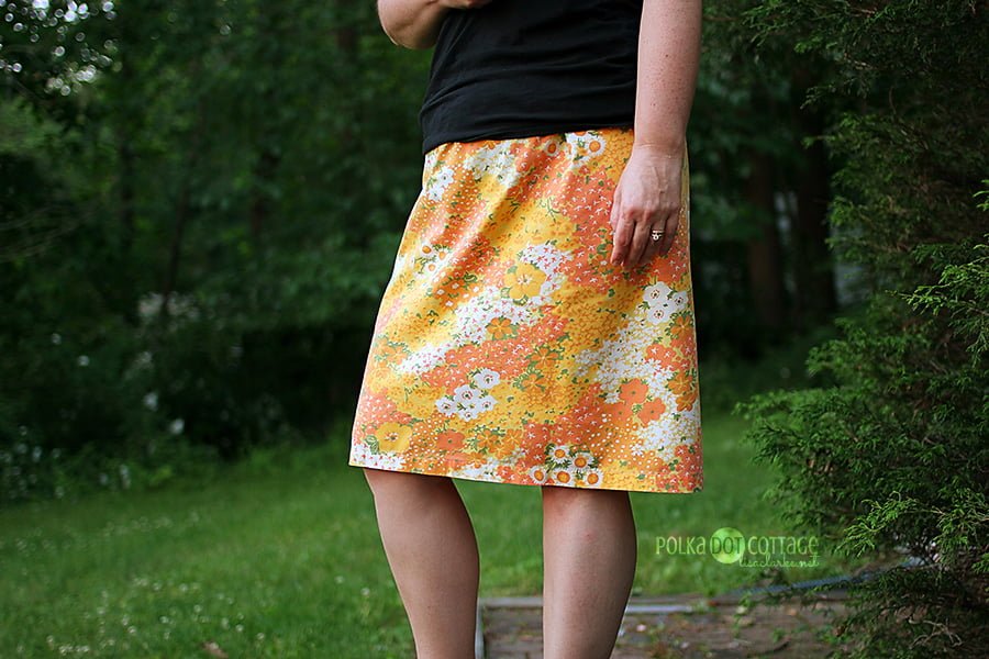 I Like My Skirts Fast and Cheap, a vintage sheet upcycling project @lclarke522