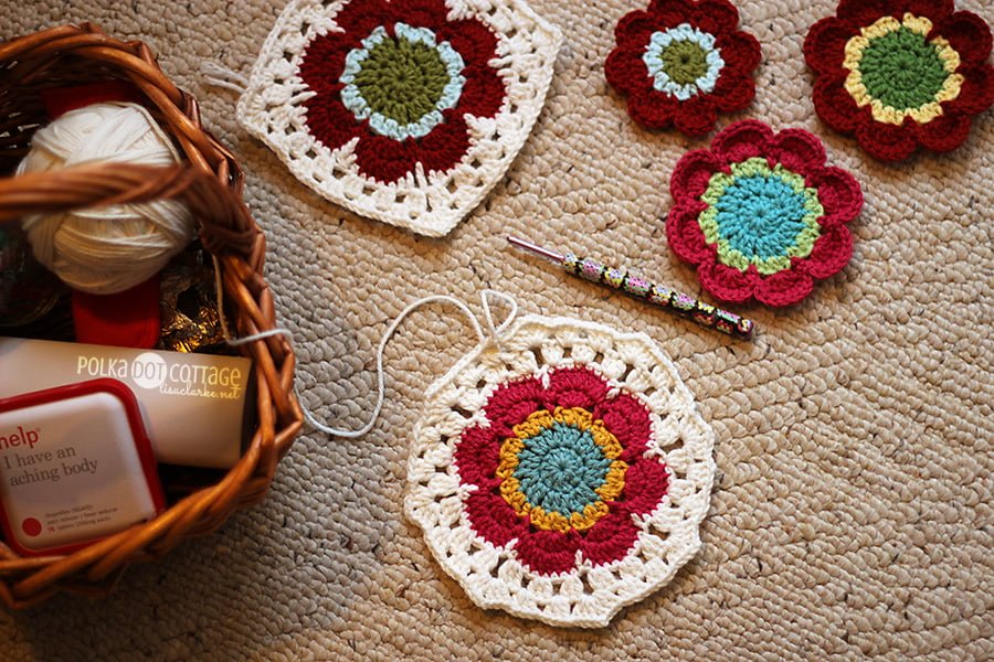 Mod Floral crochet blanket in progress, @lclarke522