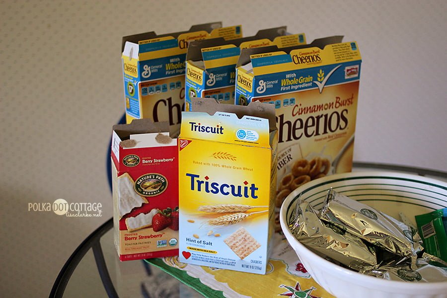 How to Recycle a Cereal Box, a painfully obvious tutorial from Polka Dot Cottage