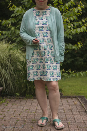 Sewing Summer Sheath Dresses: Modified Dress No. 1