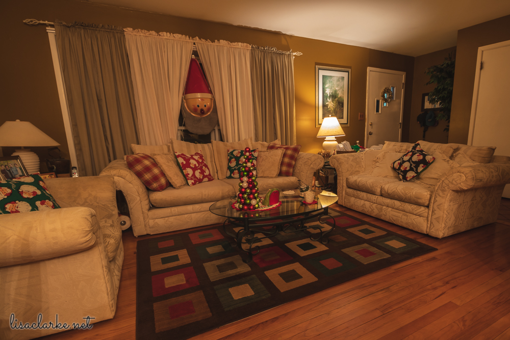 Tacky Santa: Living Room Decorated