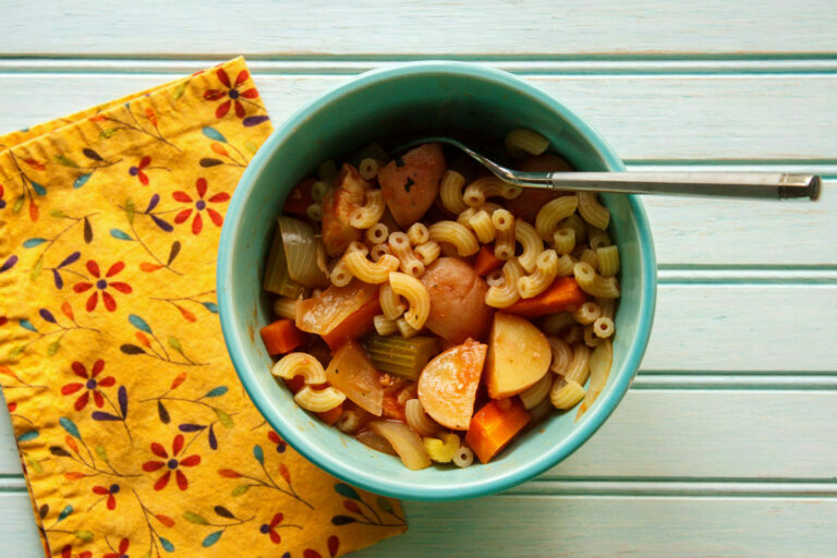 Crock Pot Chicken & Veggie Soup ⋆ Polka Dot Cottage