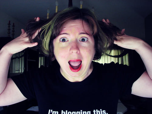 A Month of Hands: 23/31 :: Checking out the new 'do